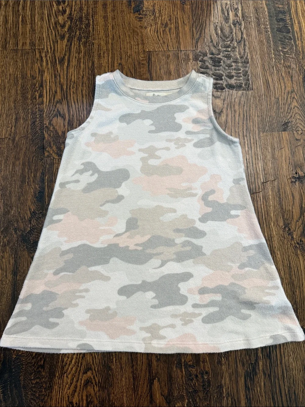 Bundle of 8 girls tops